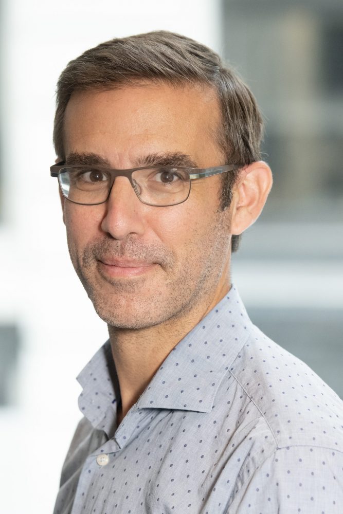 Portrait of Joshua Weitz