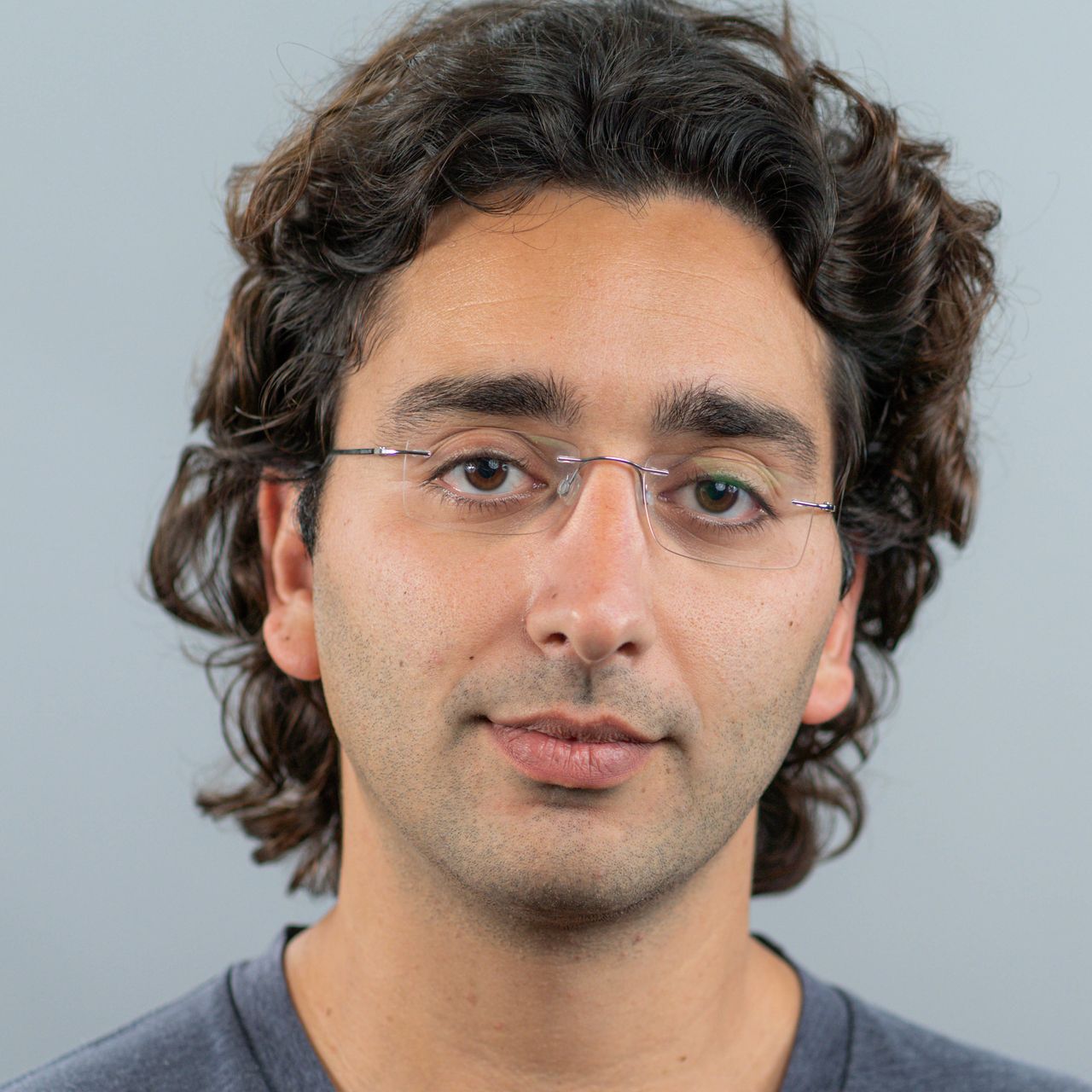Aviv Ratzon headshot.