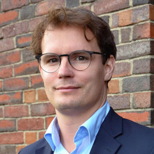 Alexander Mathis headshot.