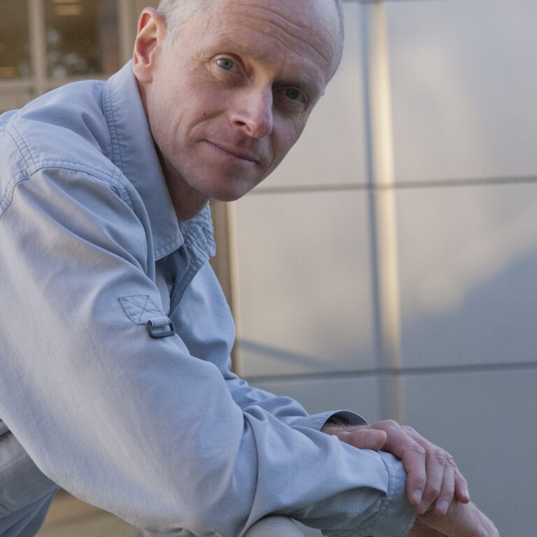 Portrait photo of Ralph Adolphs