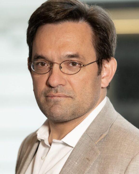 Portrait of Alex Schekochihin