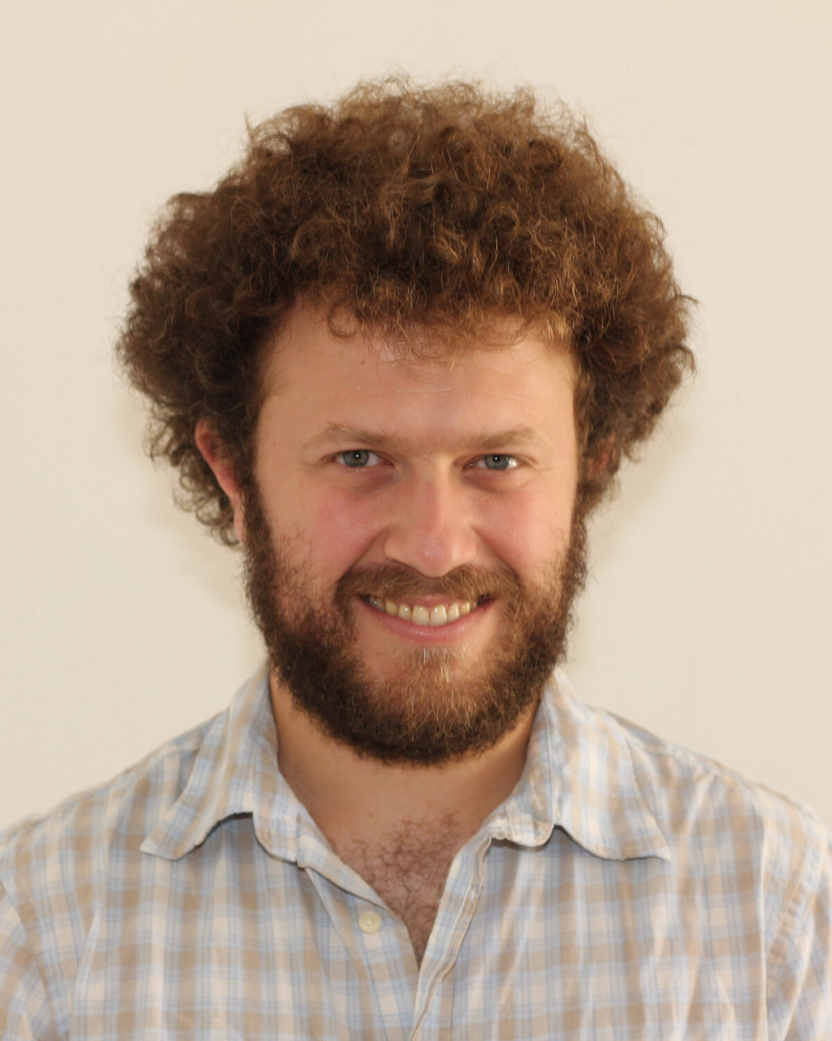 Portrait photo of Arnold Filtser