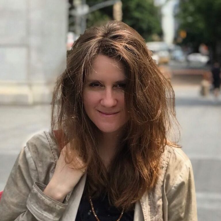 Portrait photo of Noémie Globus