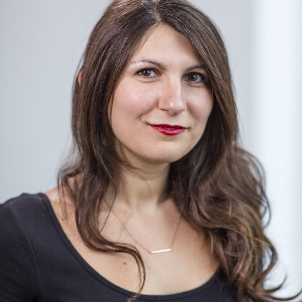 Portrait of Ivvet Modinou