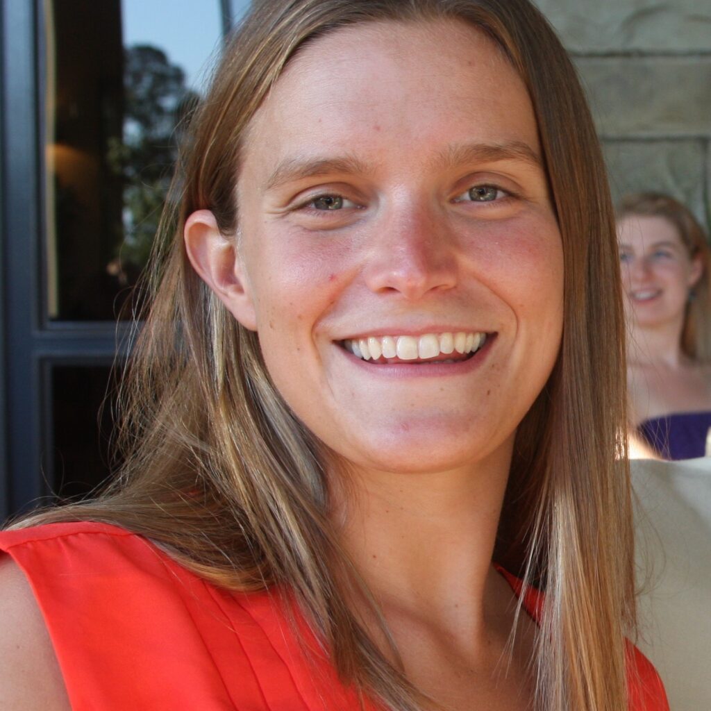 Portrait photo of Jennifer Cano