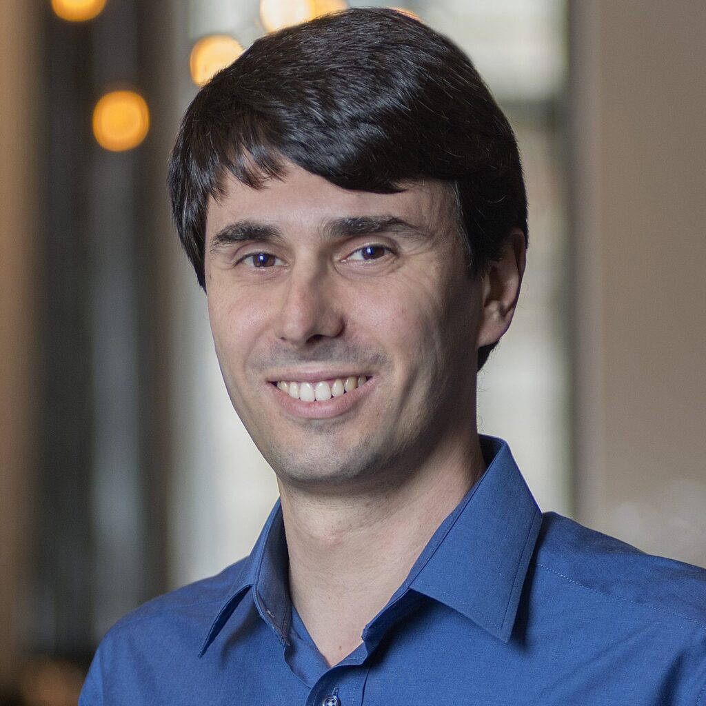 Portrait photo of Martin Claassen