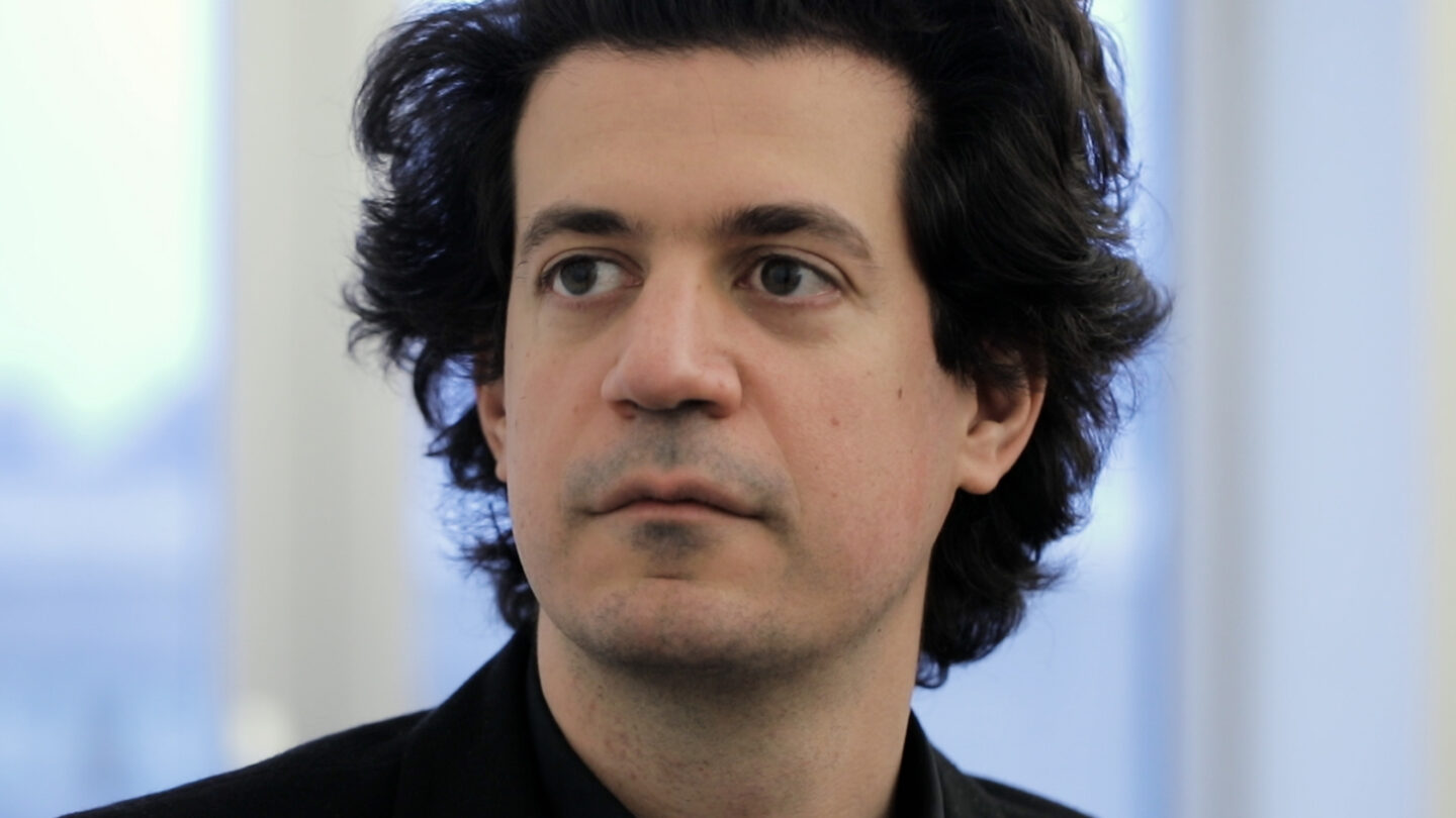 Portrait photo of Constantinos Daskalakis