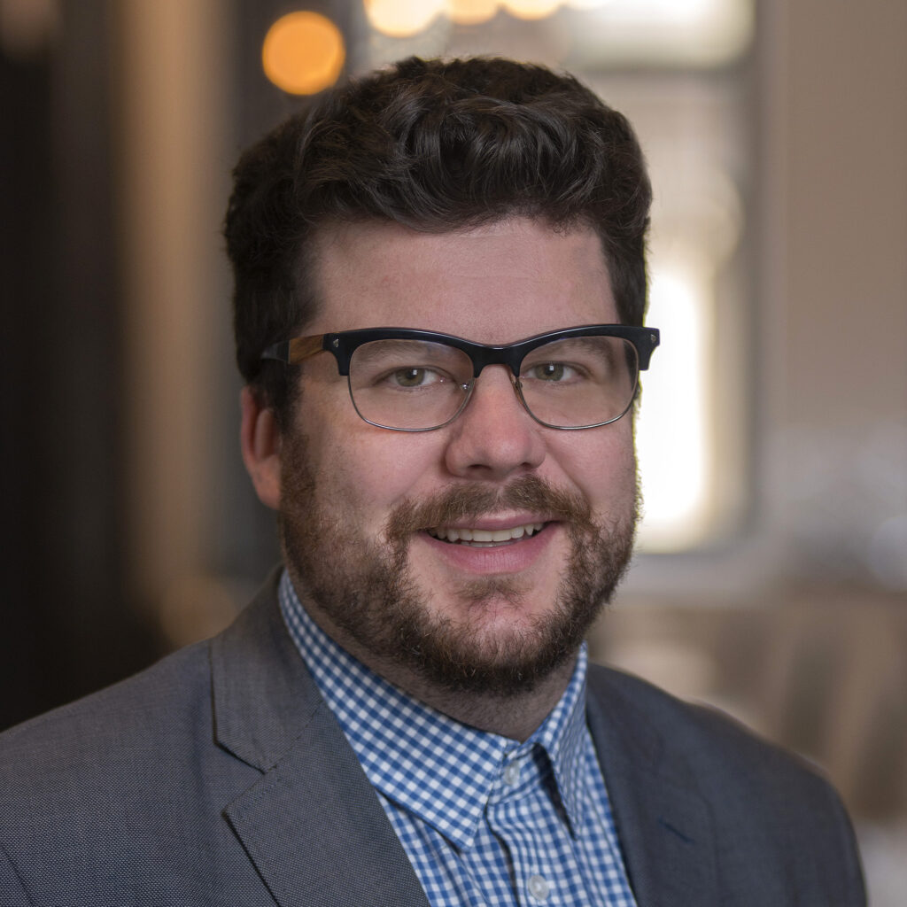 Portrait photo of Justin Creveling