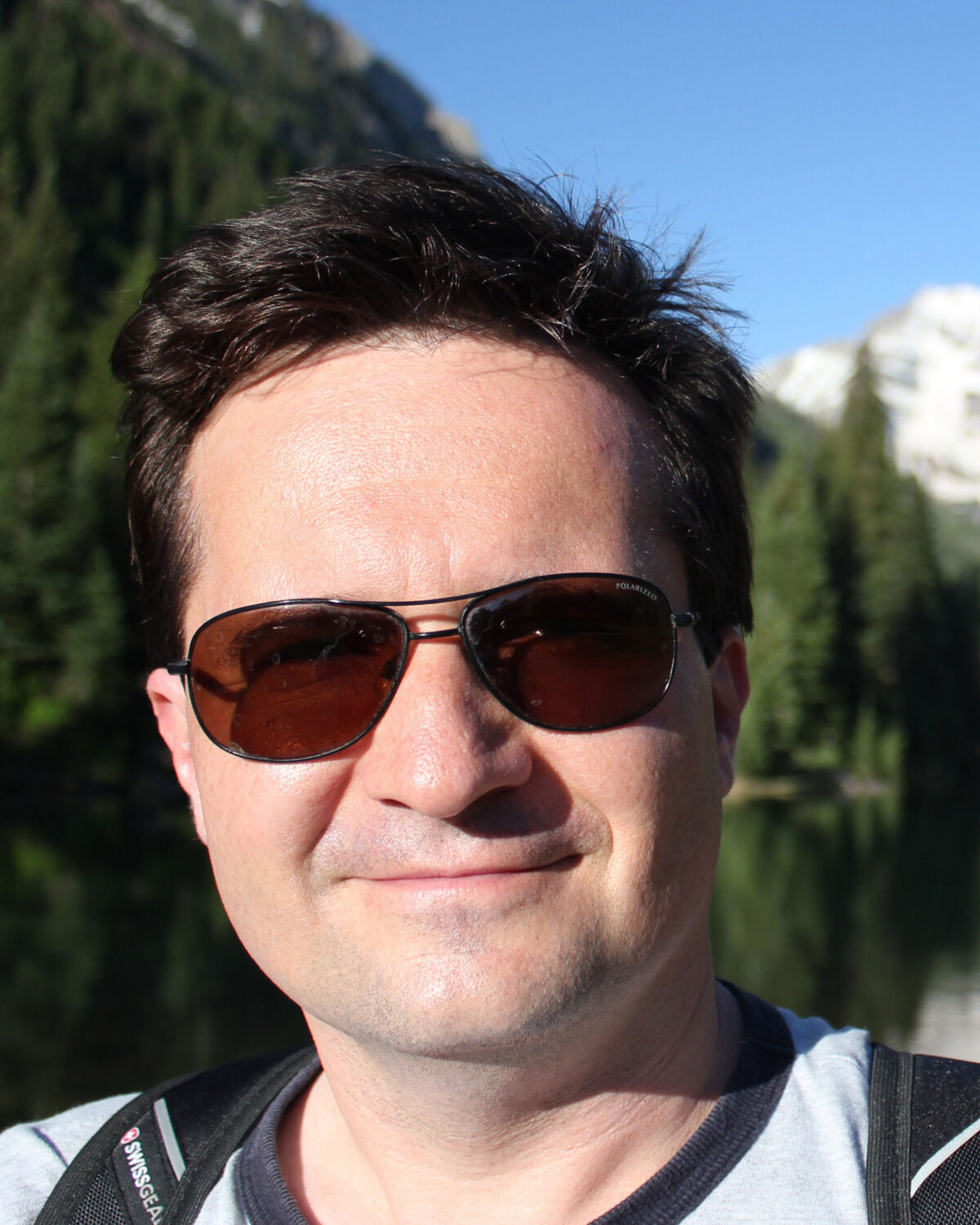 Portrait photo of Csaba Csaki
