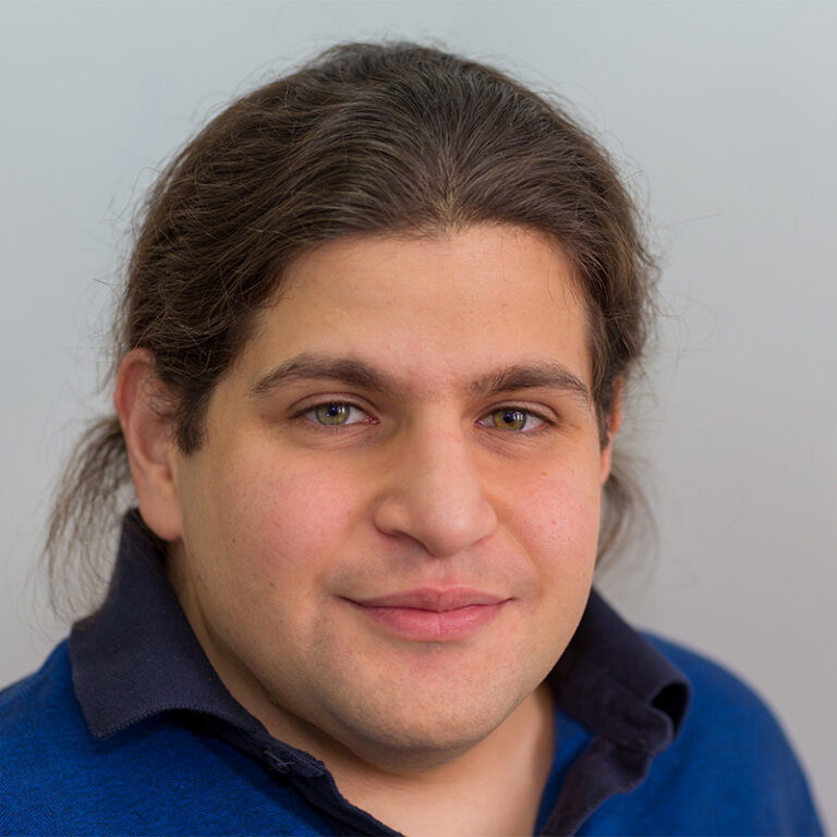 Portrait photo of Dor Minzer