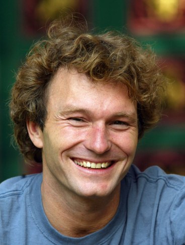 Portrait photo of Florian Engert