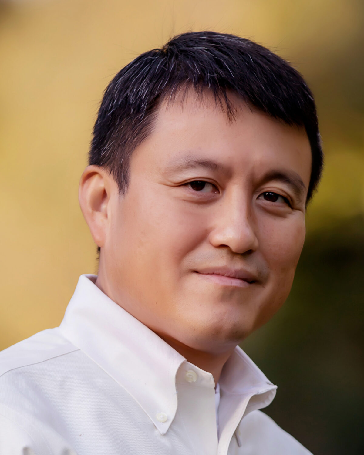 Portrait photo of Shanhui Fan.