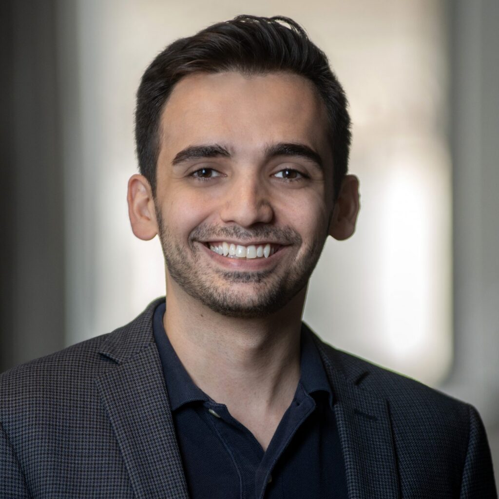 Siavash Golkar headshot