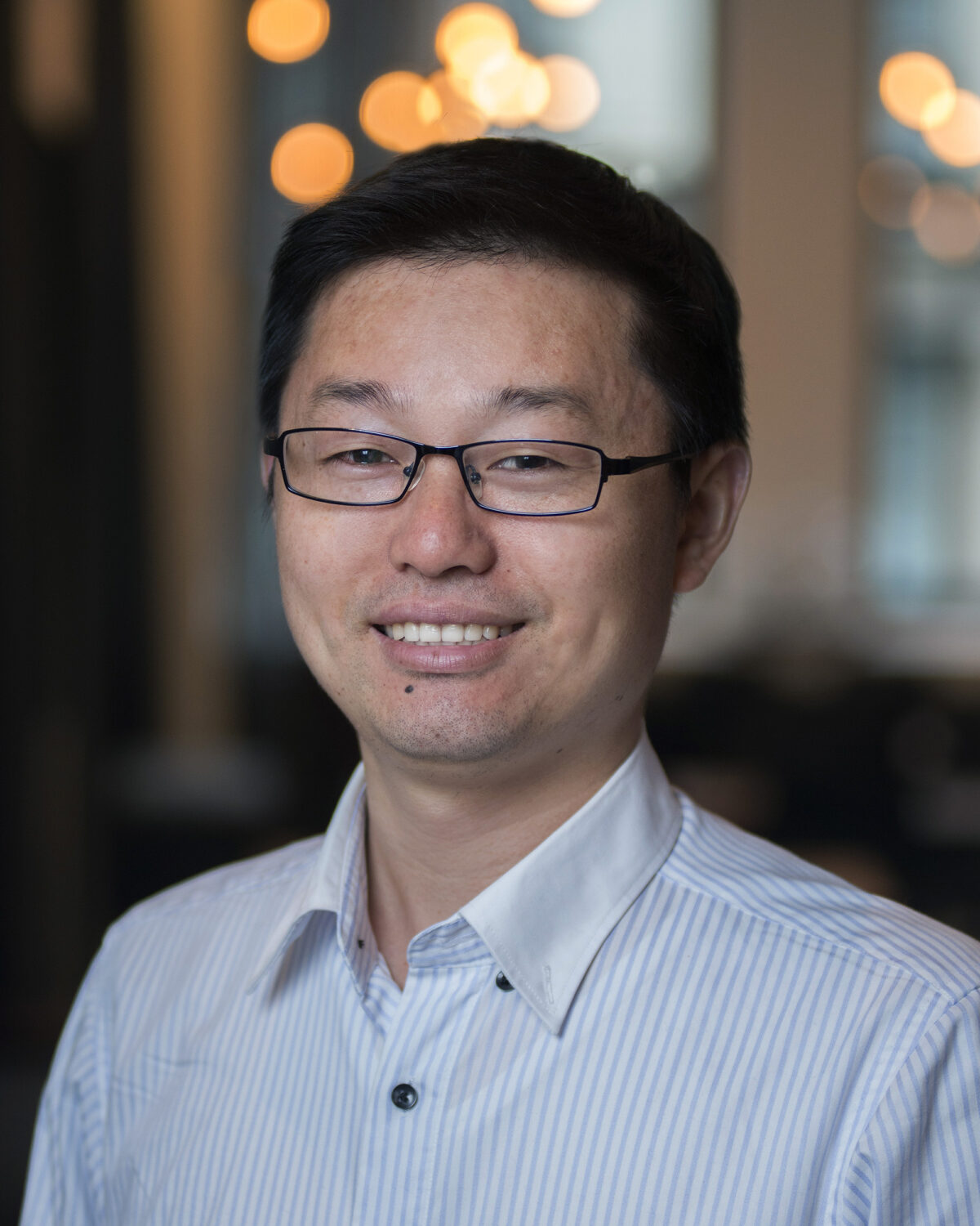 Portrait photo of Hao Shi