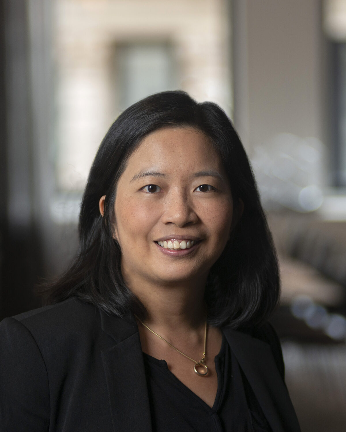 Portrait photo of Shirley Ho