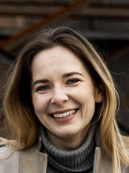 A portrait photo of Iryna Butsky.