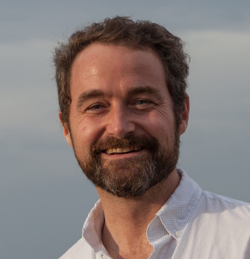 Portrait photo of Kevin Peter Hand