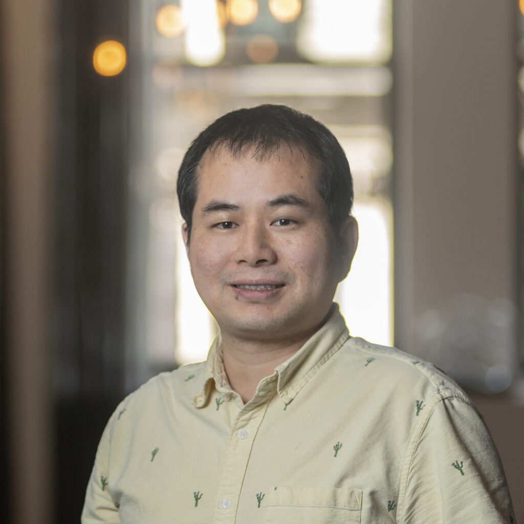Portrait photo of Yan Fei Jiang