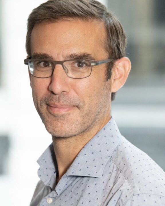 Portrait of Joshua Weitz