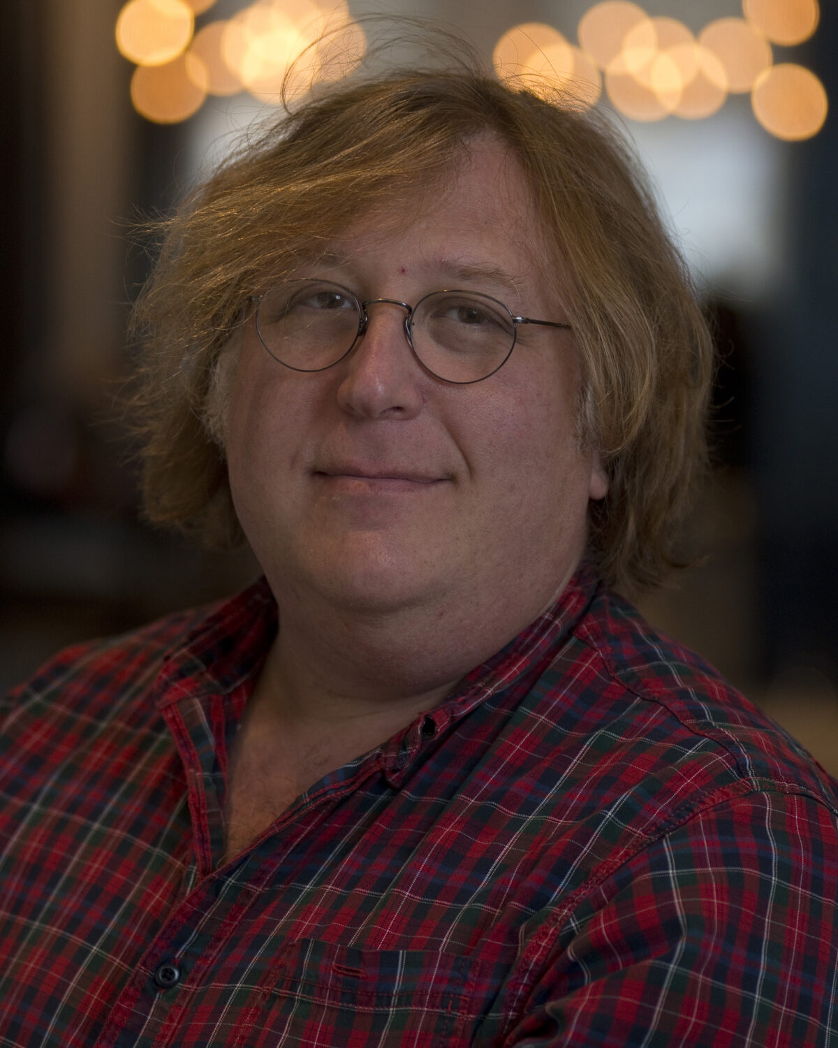 Portrait photo of Randall Kamien