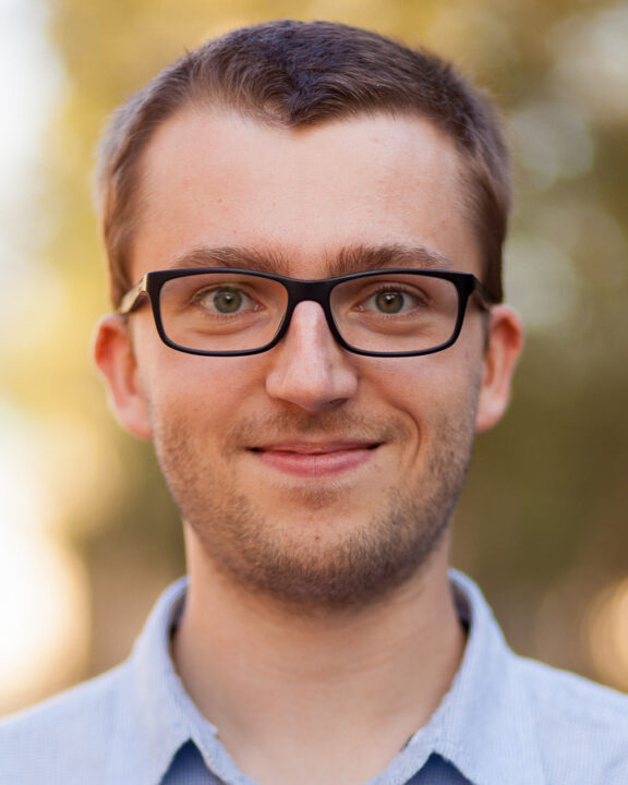 Portrait photo of Aleksander Kubica