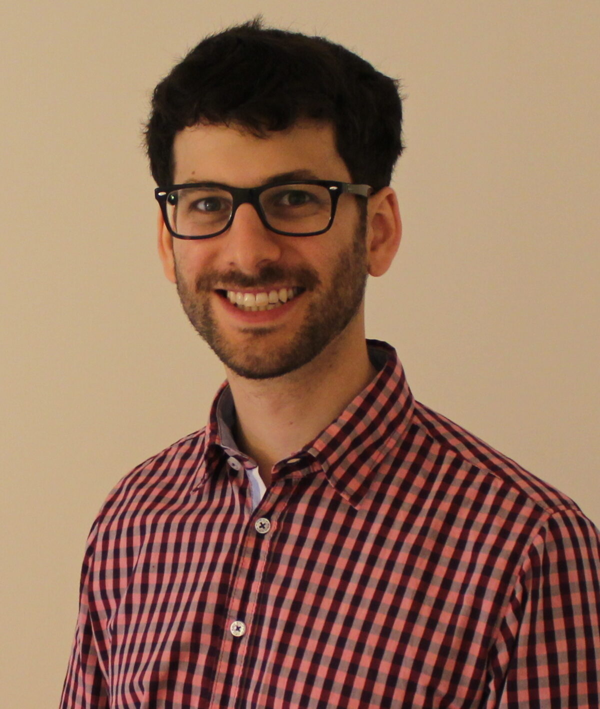 Portrait photo of Andrew Leifer