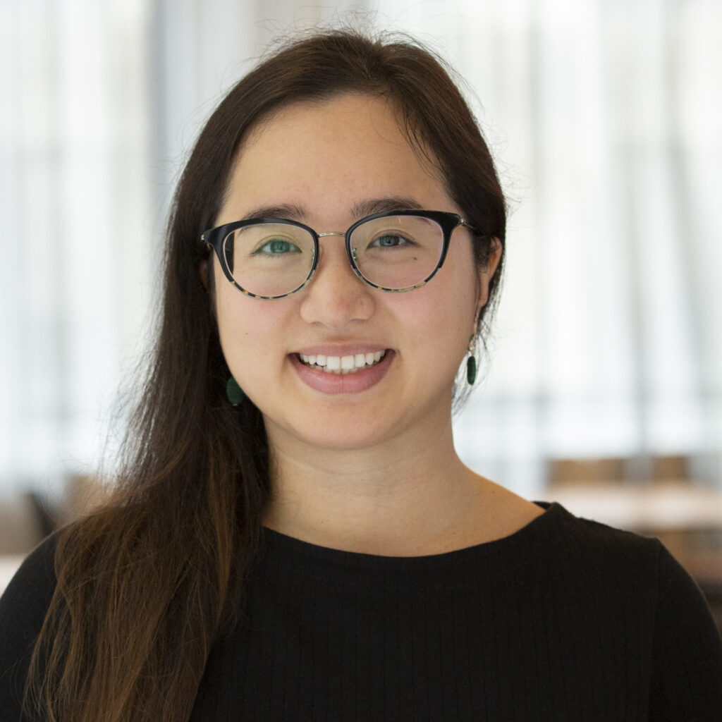 Portrait photo of Lisa Tran