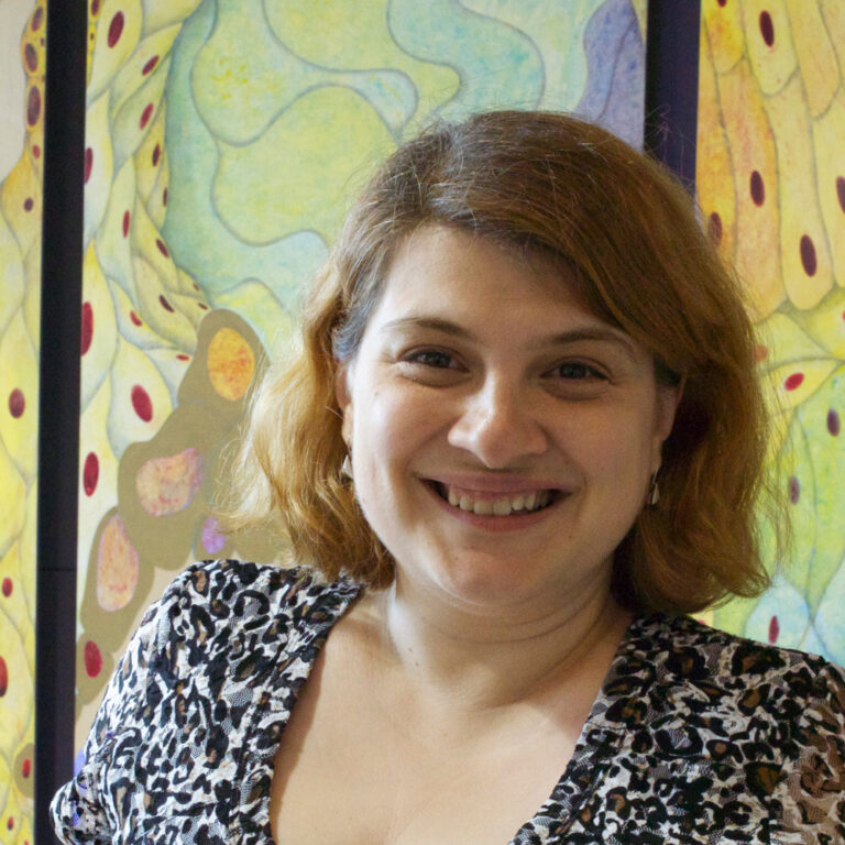 Portrait photo of Irena Mamajanov