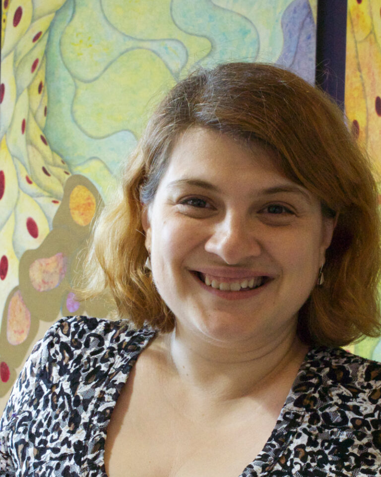Portrait photo of Irena Mamajanov
