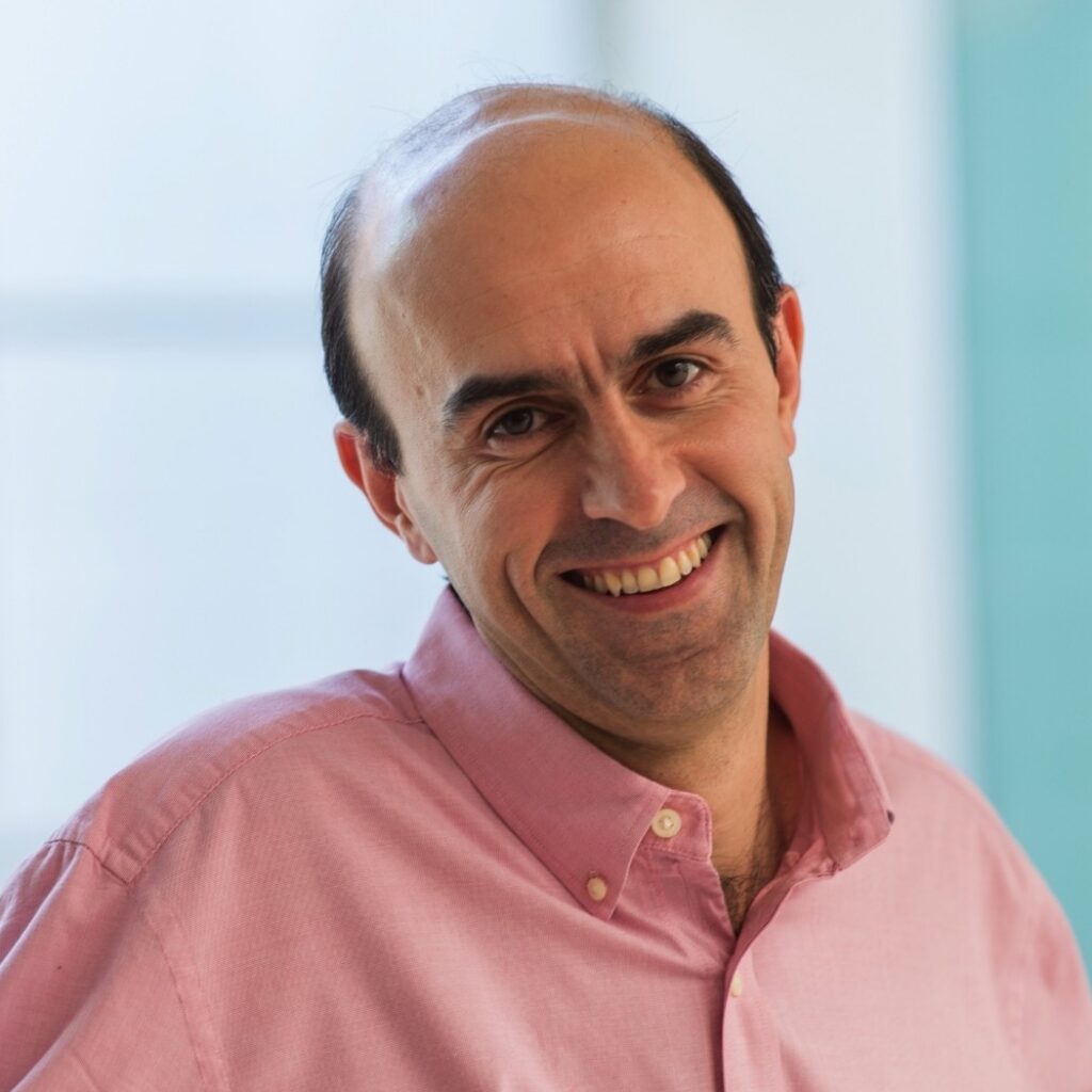 Portrait photo of Mehrdad Jazayeri