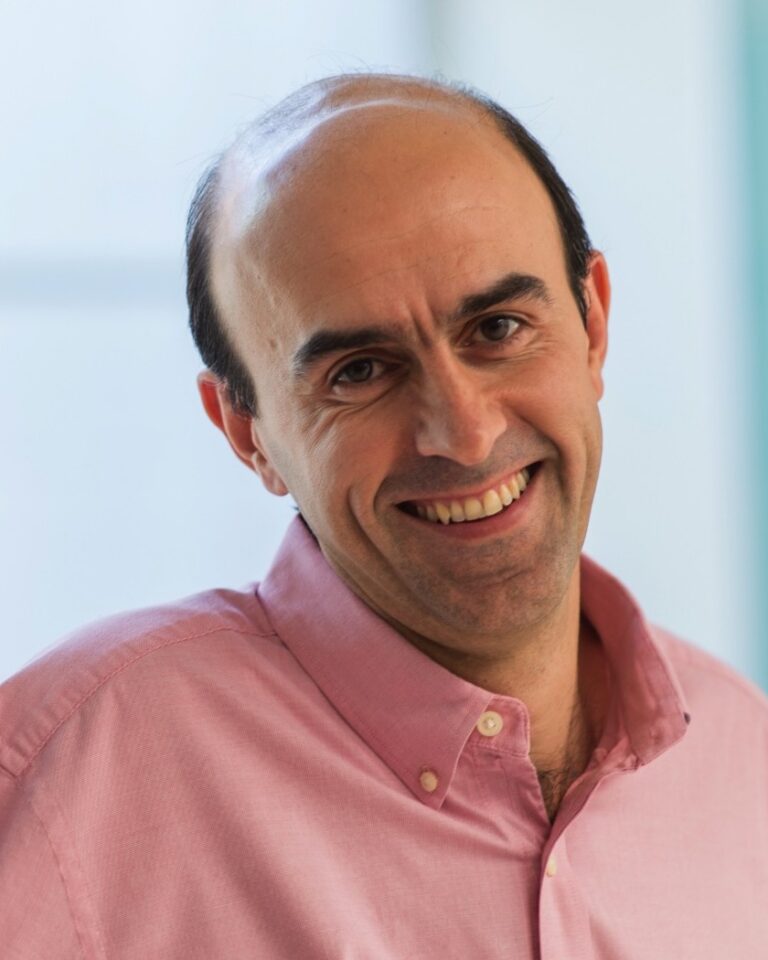 Portrait photo of Mehrdad Jazayeri