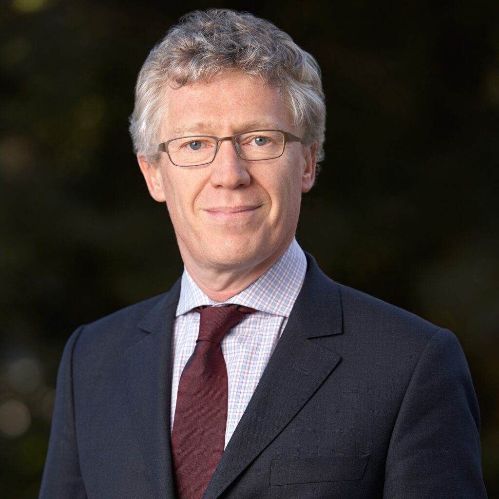 Portrait photo of Emmanuel Mignot