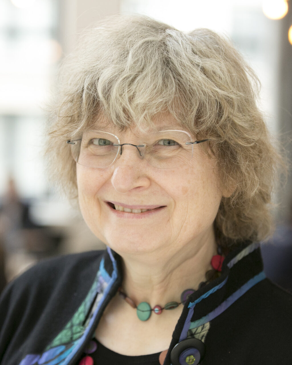 Portrait photo of Ingrid Daubechies