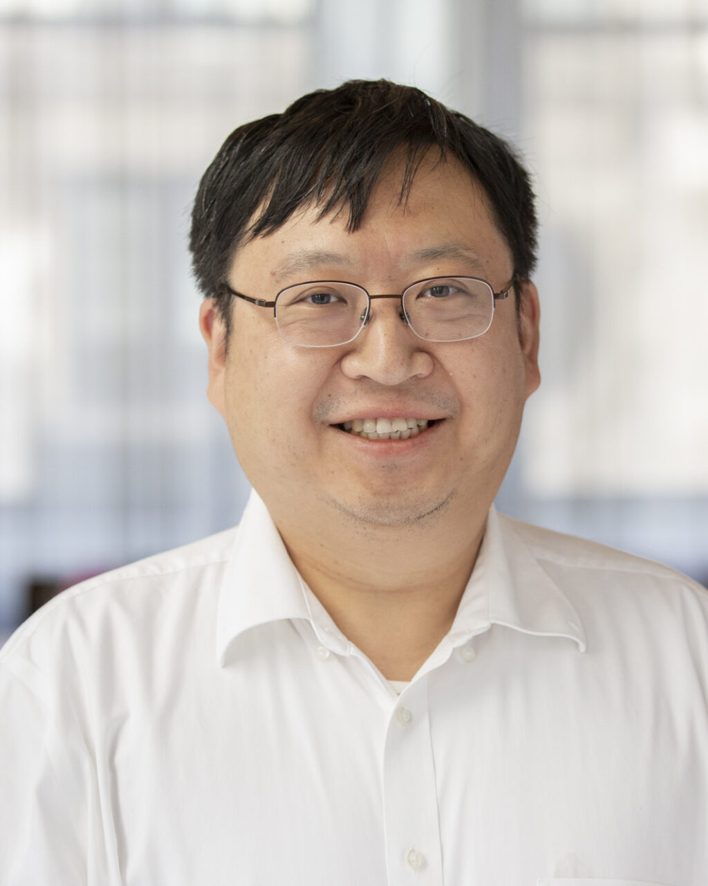 Portrait photo of Yanbei Chen