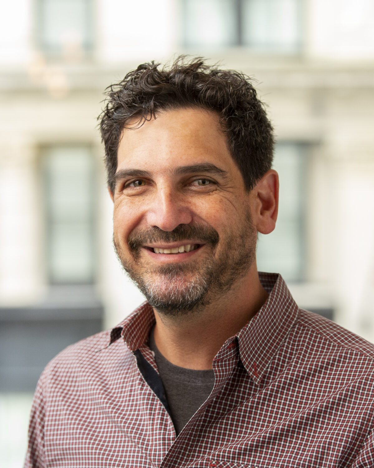 Portrait photo of Daniel Kasen