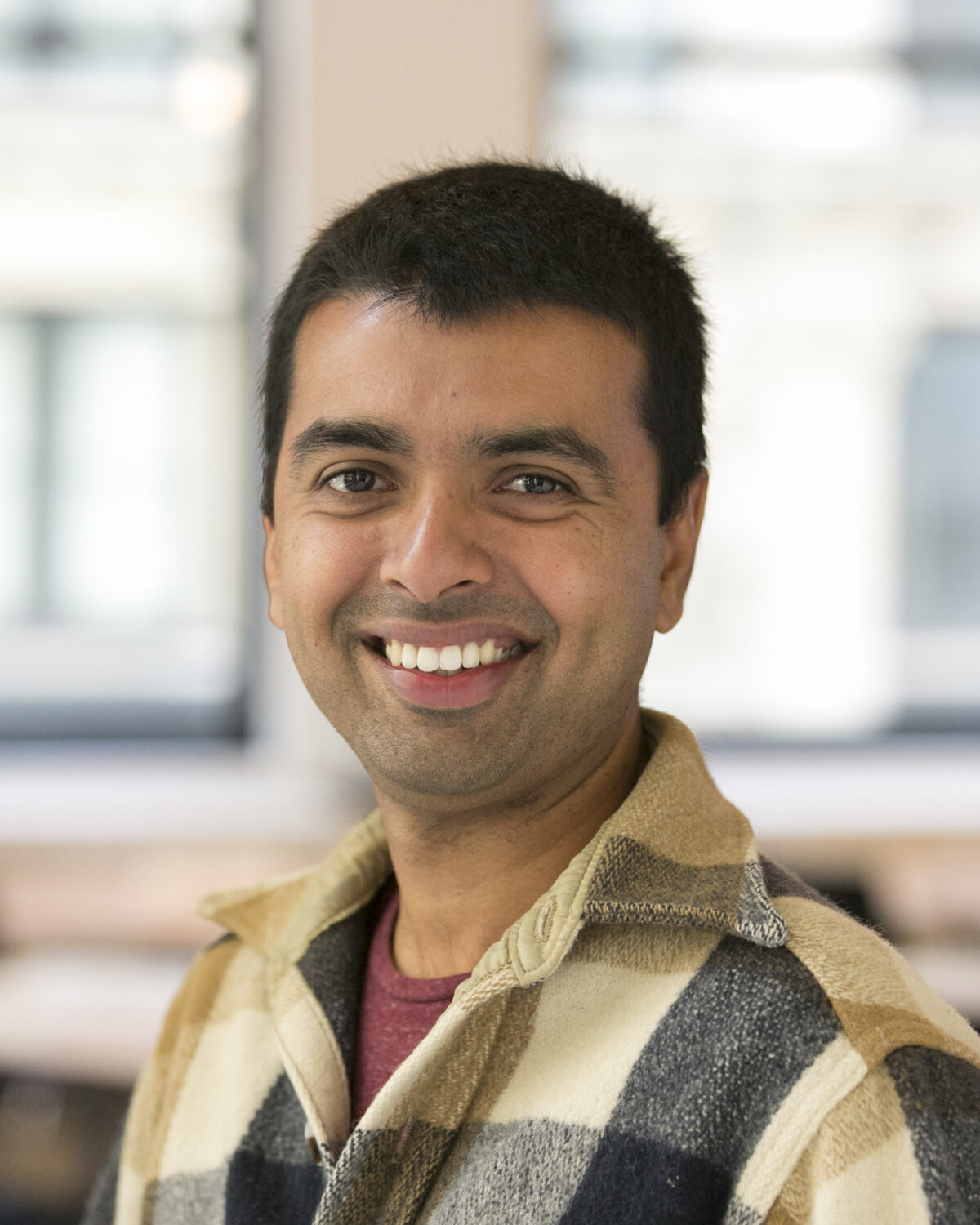 Portrait photo of Arvind Murugan