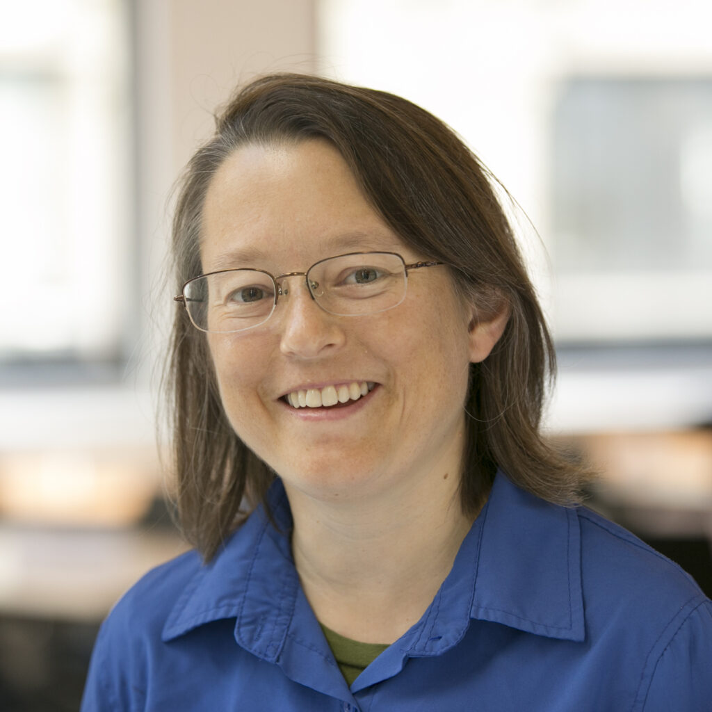 Portrait photo of Eva Silverstein