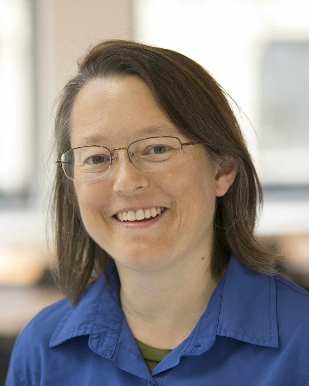 Portrait photo of Eva Silverstein