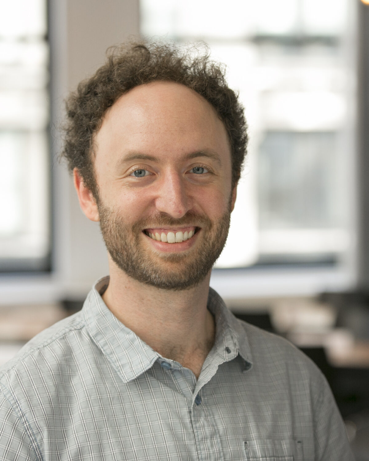 Portrait photo of Daniel Weissman