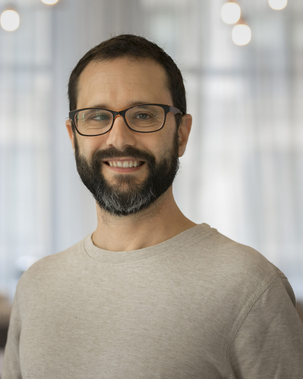 Portrait photo of Boaz Barak