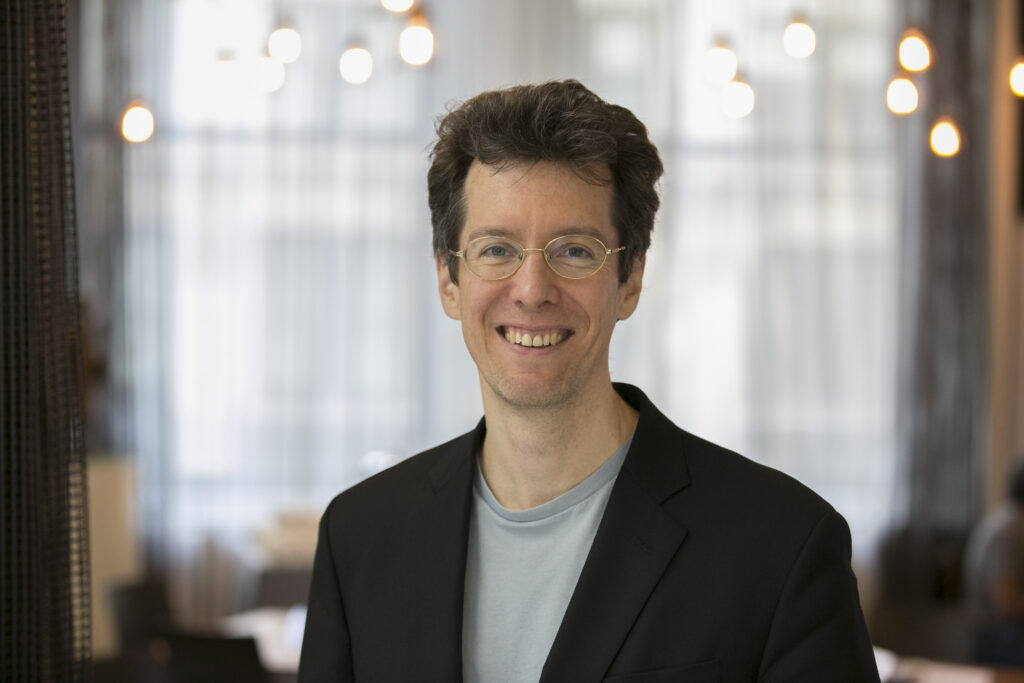 Portrait photo of Steven Gubser