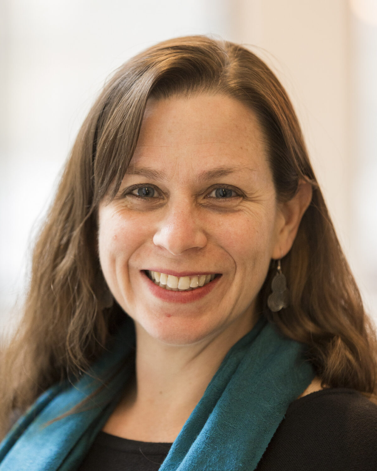 Portrait photo of Rachel Somerville