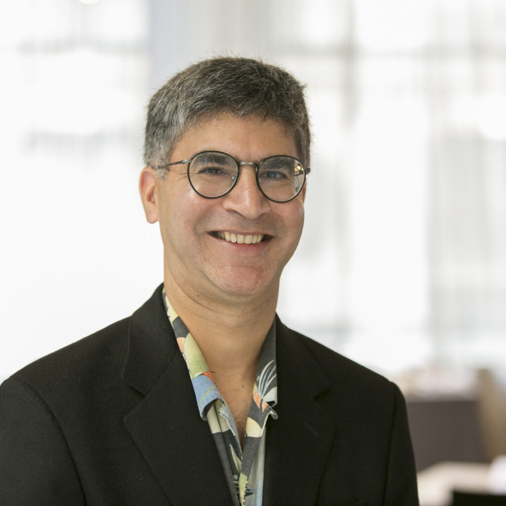 Portrait photo of Shamit Kachru