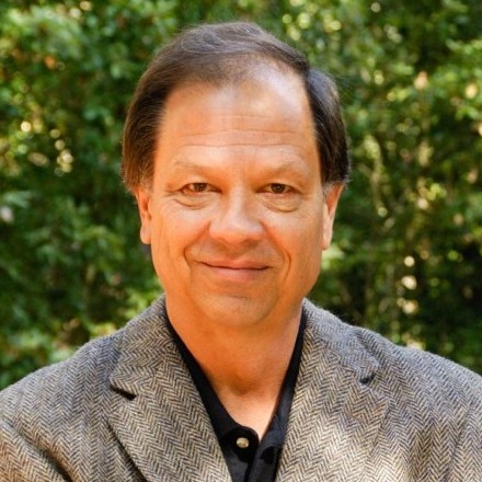 Portrait photo of Bill Newsome