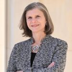 Portrait photo of Angela Olinto