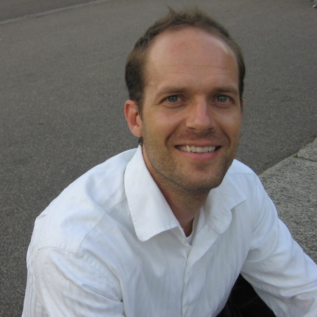 Portrait photo of Jonathan Pillow
