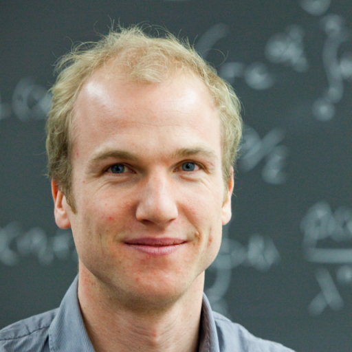 Portrait photo of Richard Neher