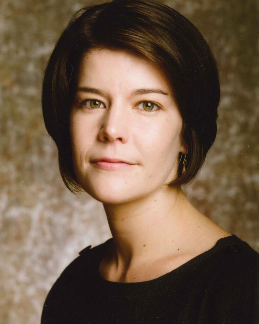 Portrait photo of Nicole Rust