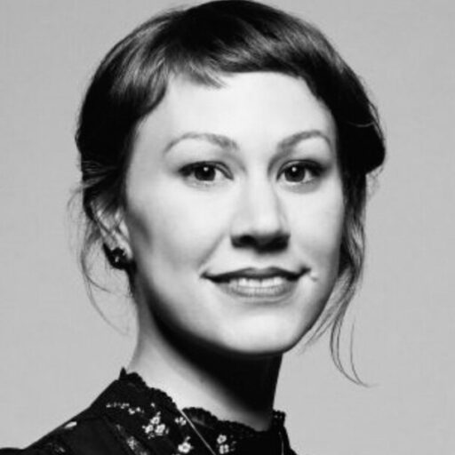 Sara Dosa headshot