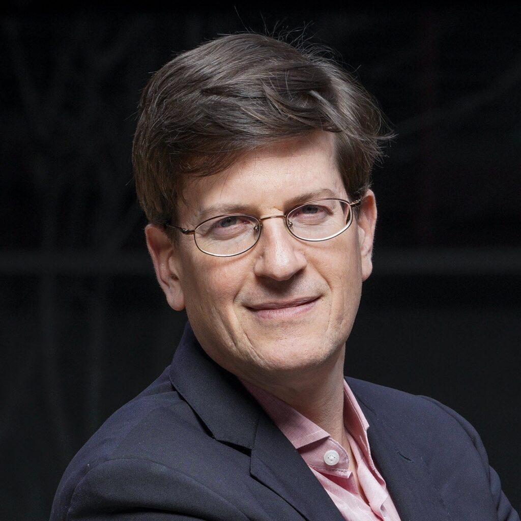 Portrait photo of Mark Schnitzer
